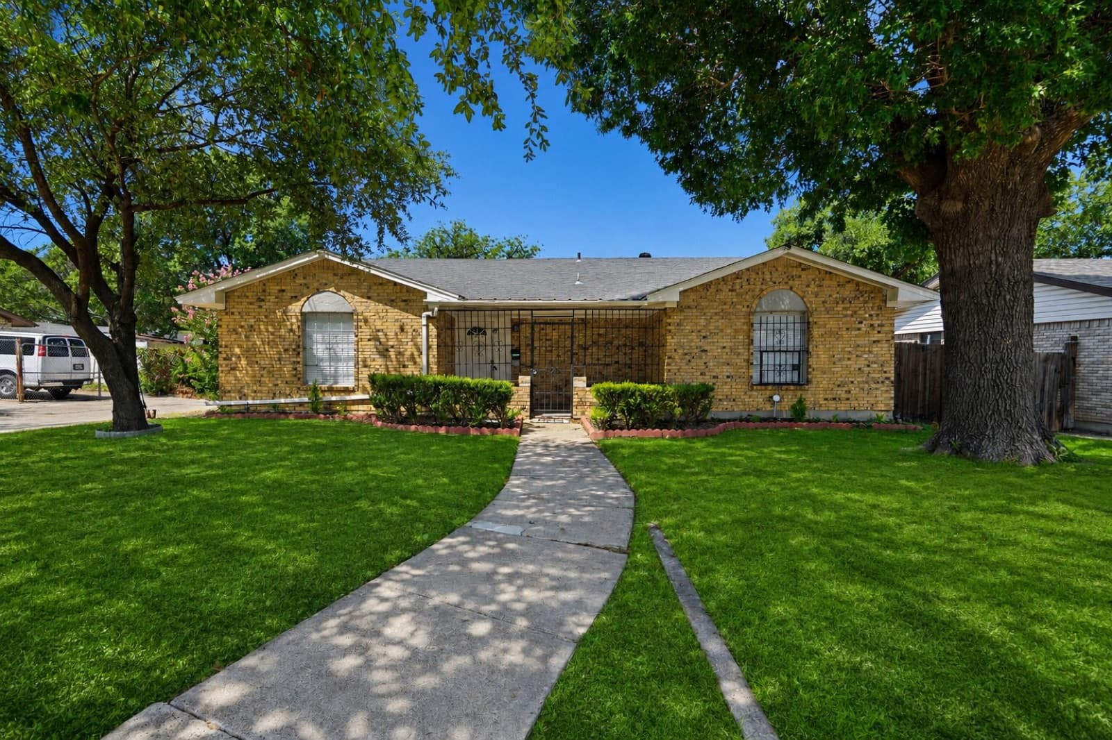 831 Kelso Drive: What $309,000 Buys in Mountain Valley Estates, Dallas